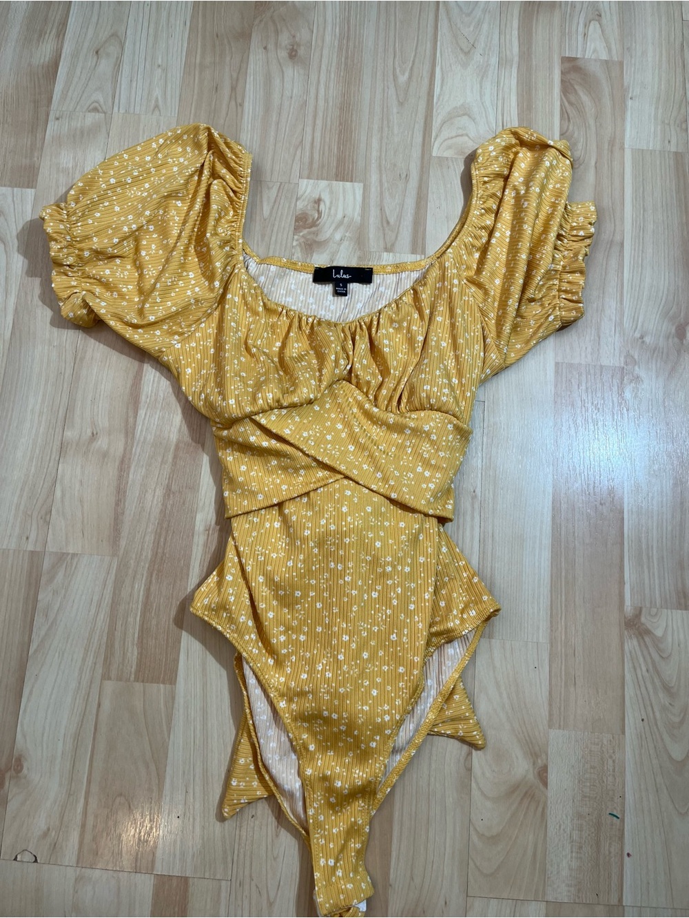 Lulus Come Into Bloom Mustard Yellow Floral Print Tie-Back Bodysuit Small